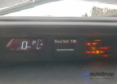 2015 Toyota Prius C z USA, uszkodzony, nr VIN JTDKDTB38F1107029